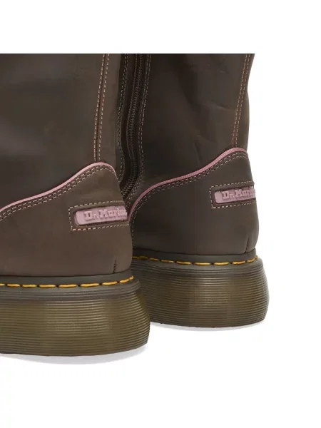 Kozaki Dr. Martens brązowe