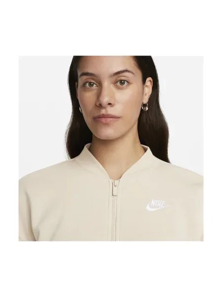 Ruha Nike fehér
