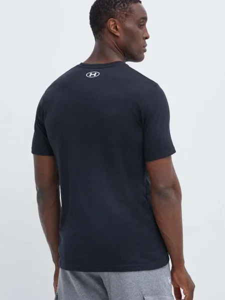 Tričko Under Armour s potiskem černá
