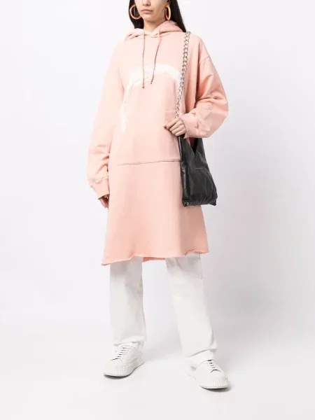 Šaty Mm6 Maison Margiela s kapucí s potiskem s hadím vzorem růžové