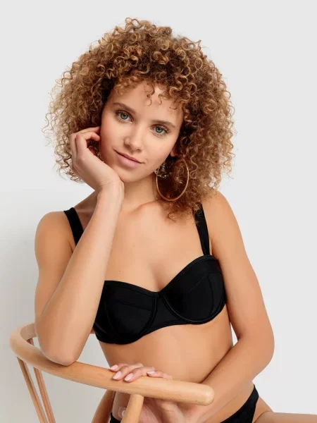 LSCN by LASCANA Bikini zgornji del Gina' črna