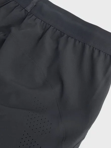 Короткие спортивные шорты Under Armour черные