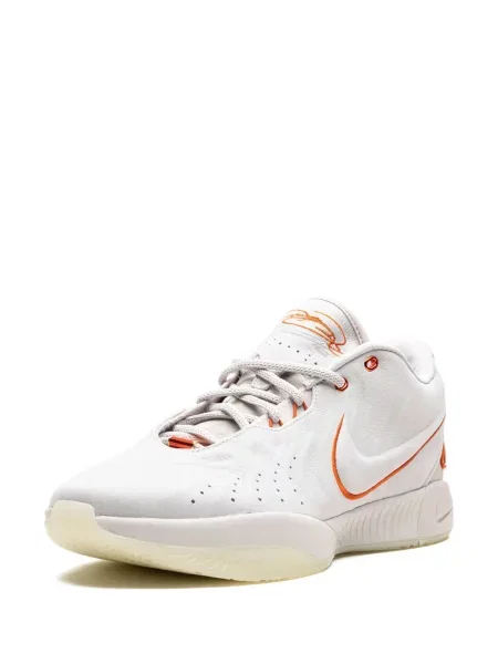 Sportbačiai Nike LeBron balta