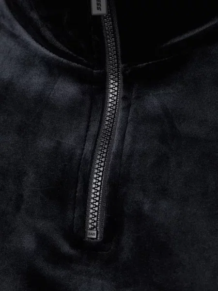 Велюровый свитер Guess