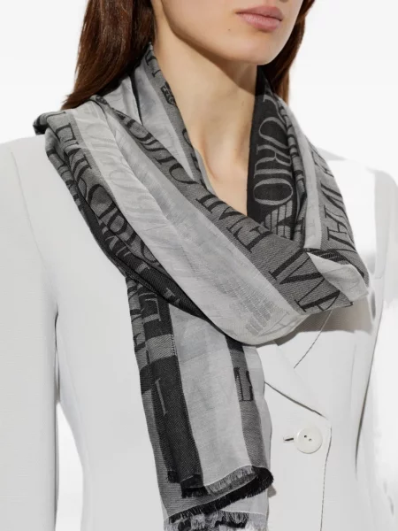 Sál Emporio Armani rojtokkal fekete