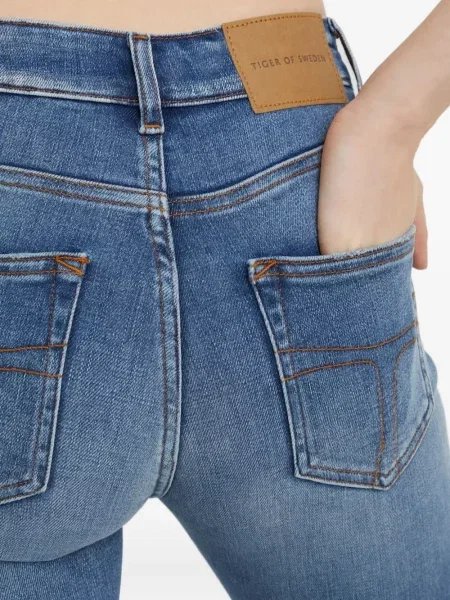 Traperice Tiger Of Sweden s uzorkom tigra plava