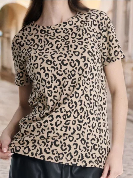 Футболка з леопардовим принтом бежевий