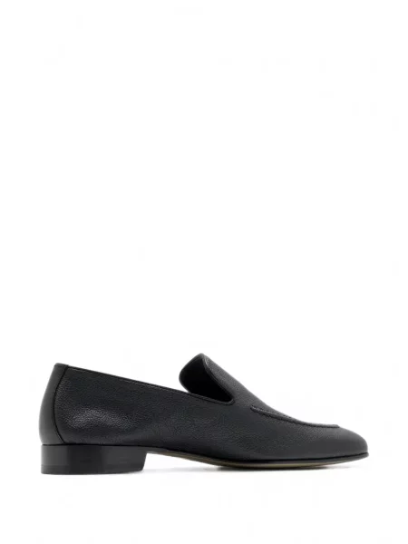Pantofi loafer Manolo Blahnik din piele negru