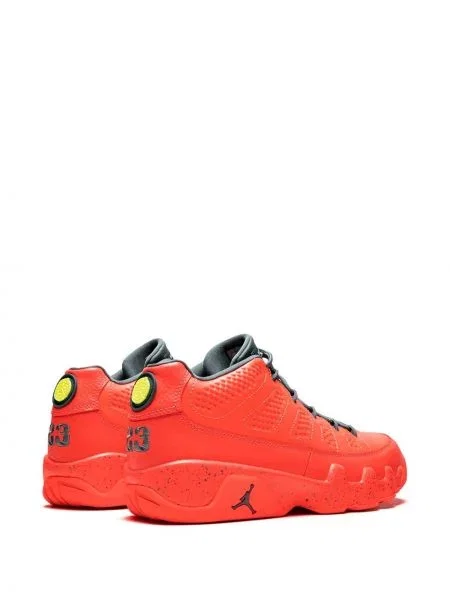 Retro tenisky Jordan oranžové