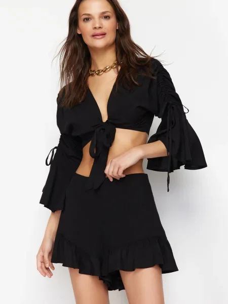 Bluzka Trendyol czarna