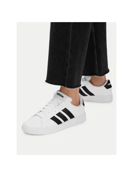 Tenisice Adidas bijela