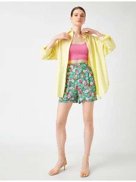 Pantaloni scurți Koton cu model floral plisate gri