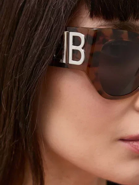 Balenciaga napszemüveg fekete női barna