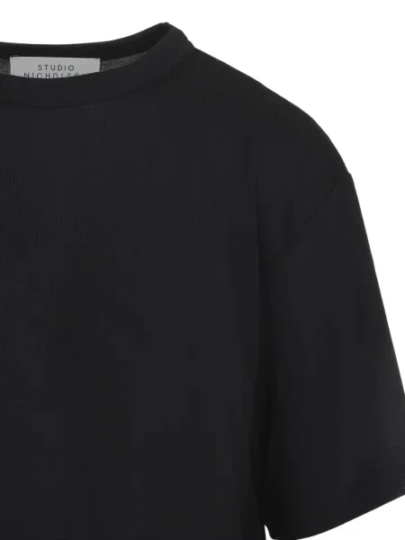 Тениска Studio Nicholson черно