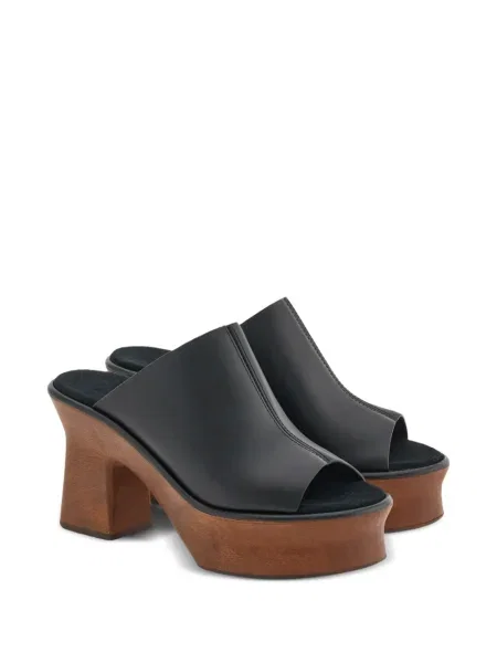 Sandale Ferragamo din piele cu pană negru