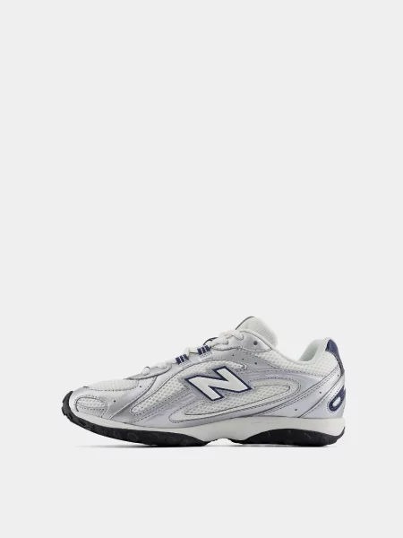 Кожаные повседневные кроссовки New Balance