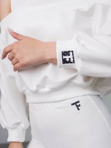 Топ Totalfit белый