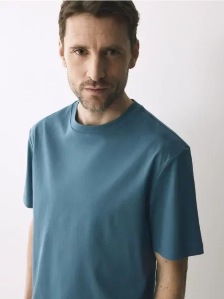 Reserved Tricou regular fit din mercerizat metalizat albastru