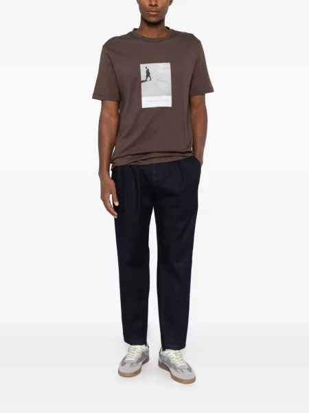 Tricou Hugo cu imagine maro
