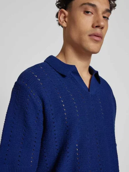 Koszulka polo o kroju relaxed fit z ażurowym wzorem model ‘PAROS’ Jack & Jones granatowe