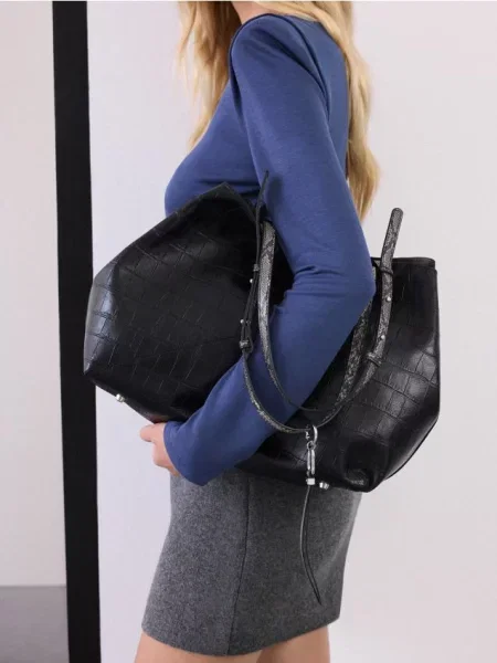 Mohito Shopper stiliaus rankinė juoda