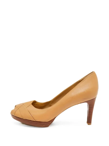 Pantofi cu toc Stuart Weitzman din piele