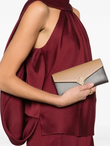 Geantă Fendi din piele maro