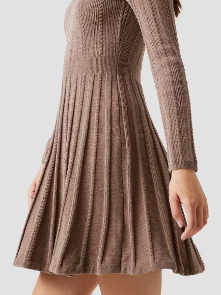 Сукня Guess коричнева