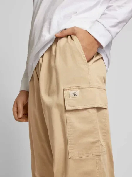 Spodnie cargo o kroju slim fit z elastycznym pasem Calvin Klein Jeans