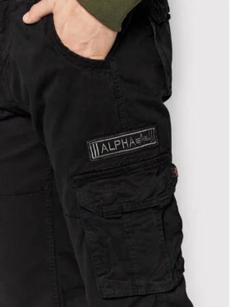 Alpha Industries Hlače iz tkanine Jet Straight Fit črna