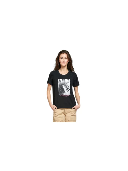 Dedicated T-shirt Mysen Waterski Gang Black Kobiety Koszulki Dedicated Size: S czarny
