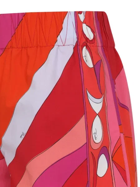 Pantaloni scurți Pucci cu imagine cu imprimeu abstract roșu