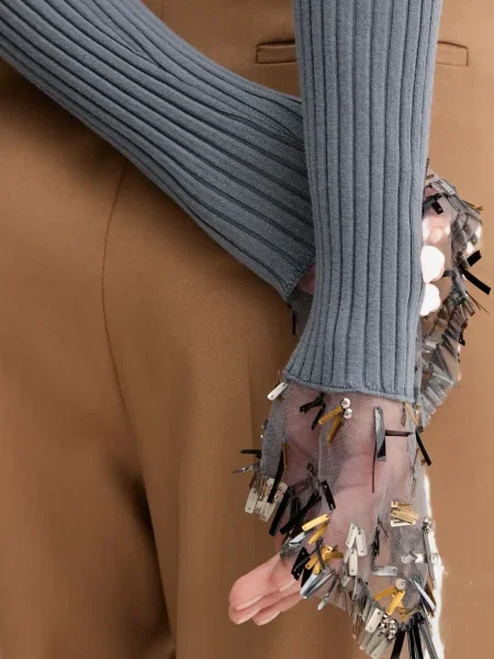 Heláncă Simona Corsellini gri