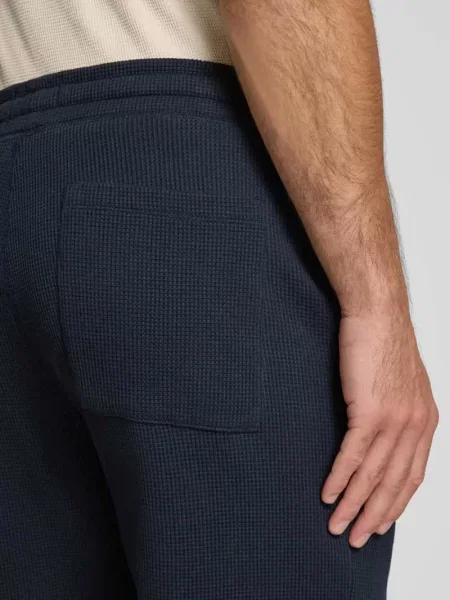 Szorty z fakturowanym wzorem model ‘ULFO’ Casual Friday