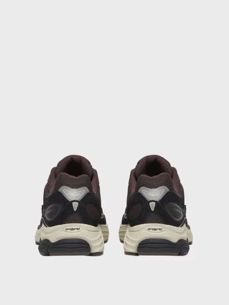 Замшевые кроссовки Saucony коричневые