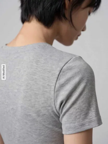 T-shirt o kroju slim fit z mieszanka bawełny model RILEY' Only