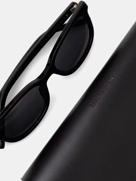 Солнцезащитные очки Saint Laurent