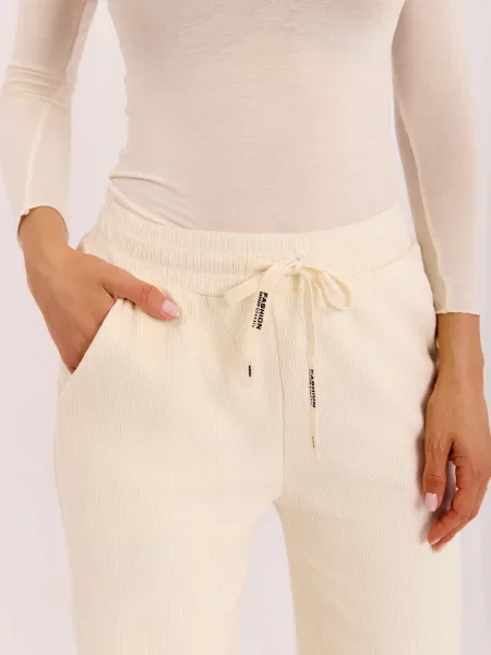 Hlače Italy Moda bež