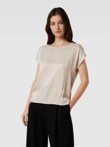 T-shirt z dekoltem w łódkę