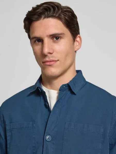 Koszula wierzchnia o kroju slim fit z czystej bawełny model ‘RICKFELL’ Barbour niebieska