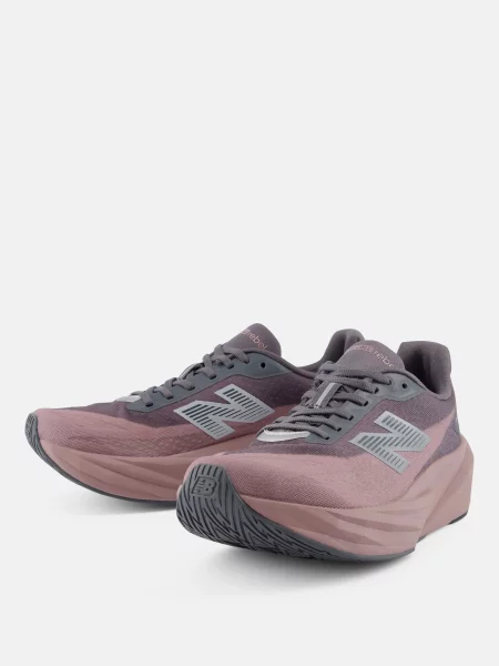 Кроссовки New Balance FuelCell коричневые
