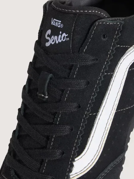 Vans Super Lowpro маратонки от велур черно