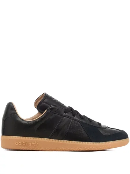Sneakerși Adidas Samba din piele de căprioară alb