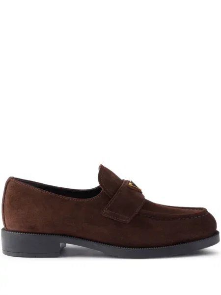 Pantofi loafer Prada din piele de căprioară maro