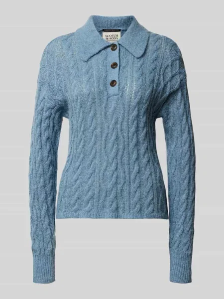 Sweter z dzianiny z wzorem warkocza Scotch & Soda niebieski