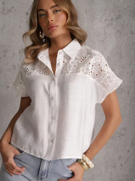 Koszula z Krótkim Rękawem Zdobiona Koronkowymi Wstawkami Phiniche biała