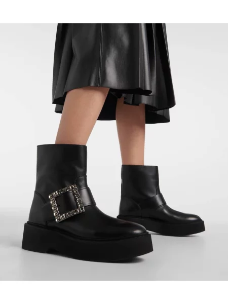 Botine Roger Vivier din piele negru
