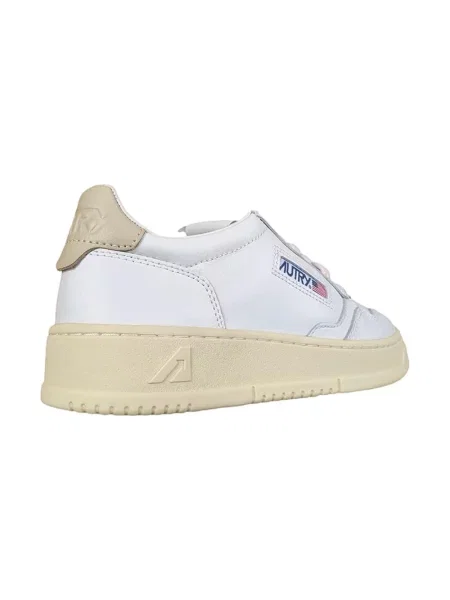 Sneakersy Autry białe