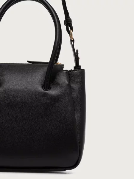 Tommy Hilfiger torebka ESSENTIAL czarna