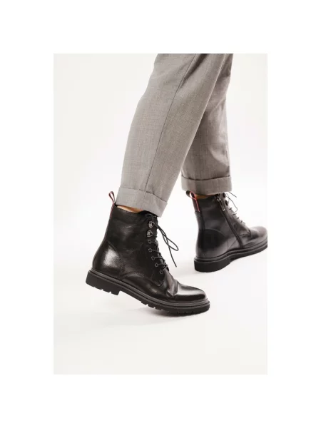 Ботинки Estro черные